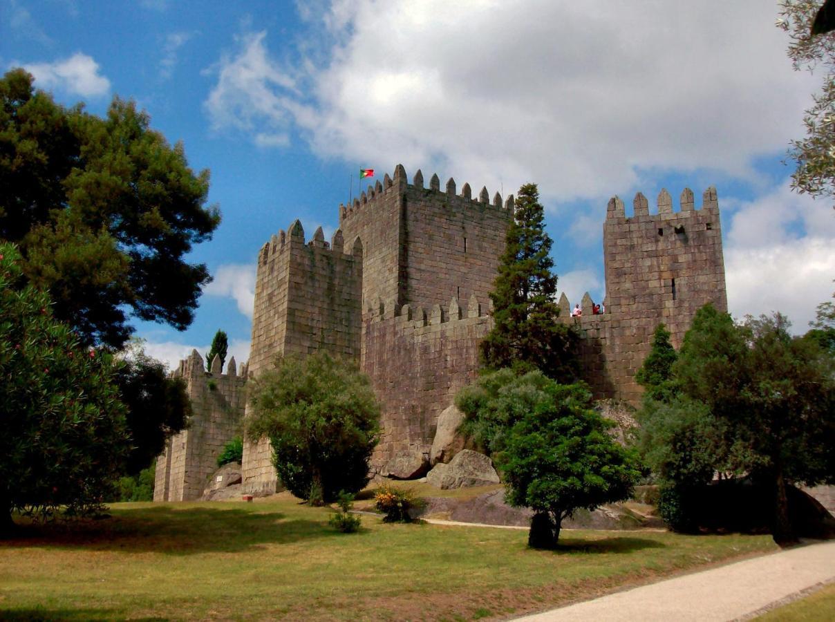 Ana'S Houses Guimaraes Luaran gambar